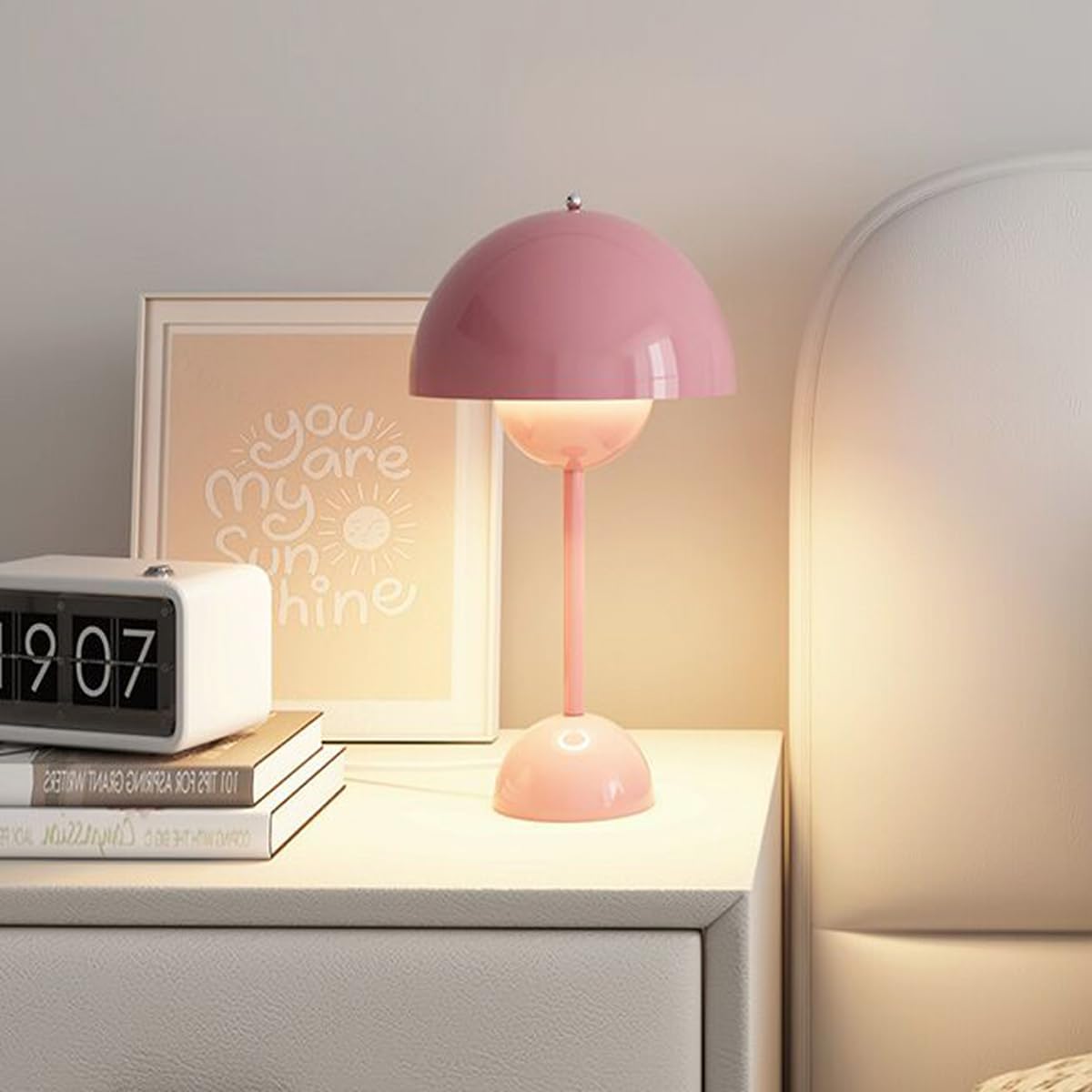 Scandinavian Mushroom Flower Table Lamp – USB LED Warm Light with Wooden Bas