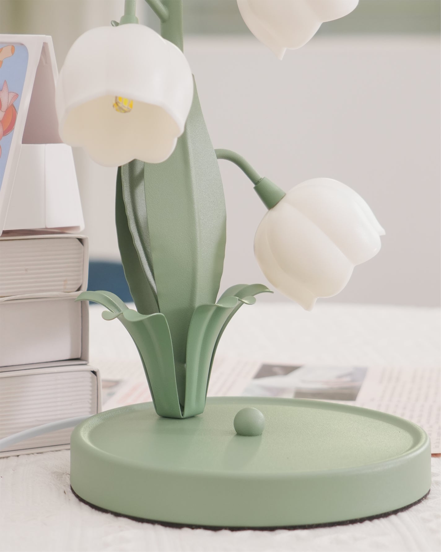Vintage Flower Table Lamp – LED Bedside & Side Table Lamp