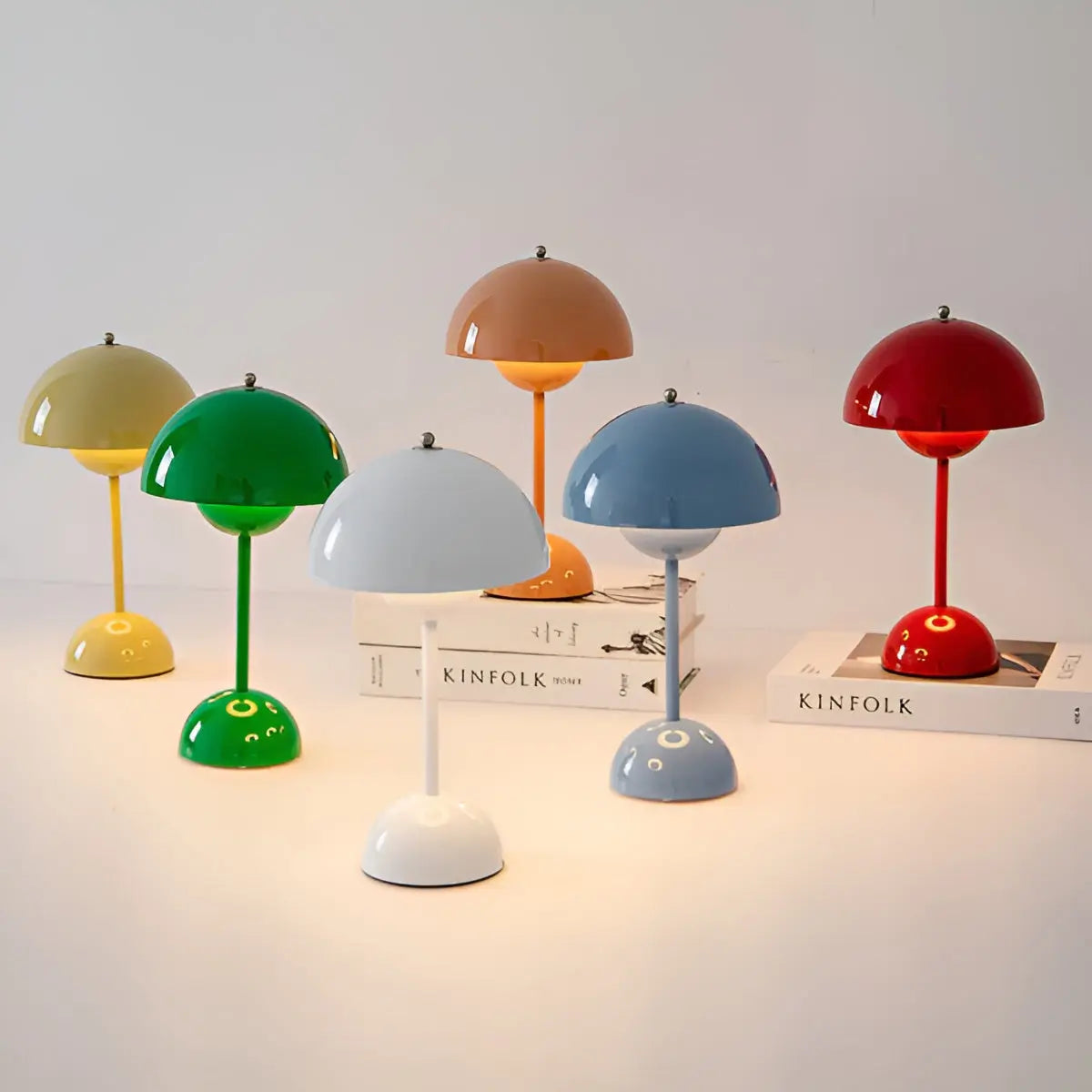 Scandinavian Mushroom Flower Table Lamp – USB LED Warm Light with Wooden Bas